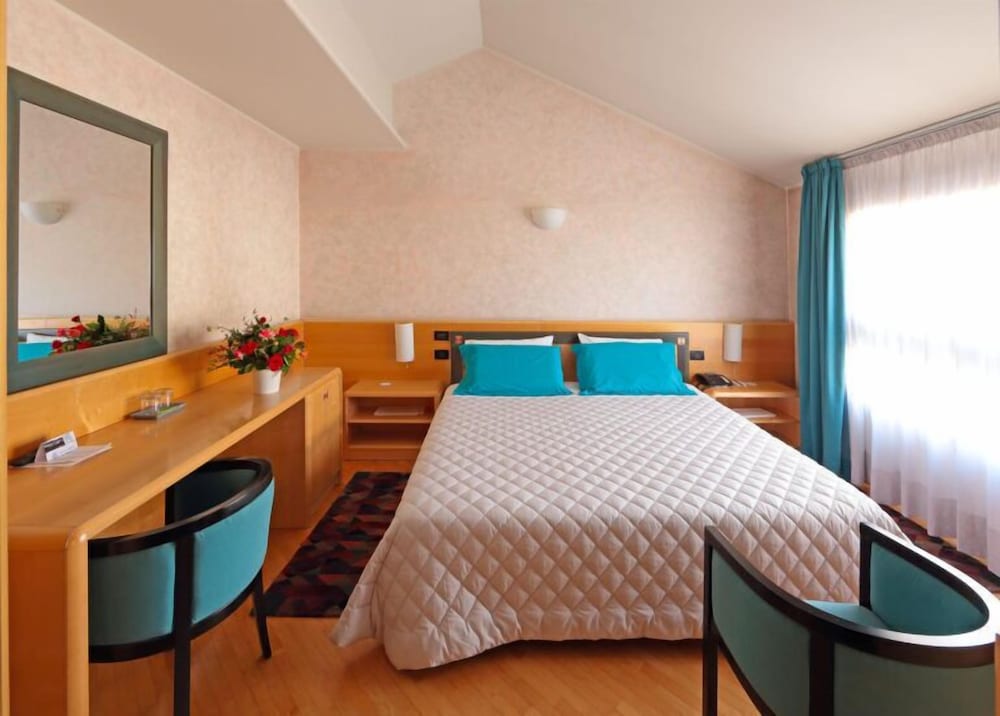 Hotel Conta 25/61