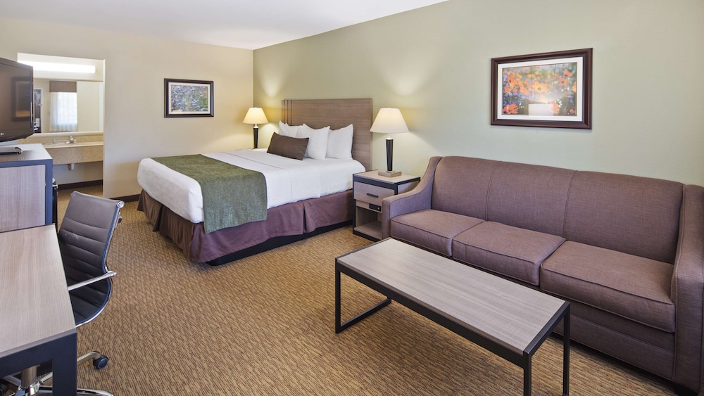 Best Western Inn Of Brenham 23/33