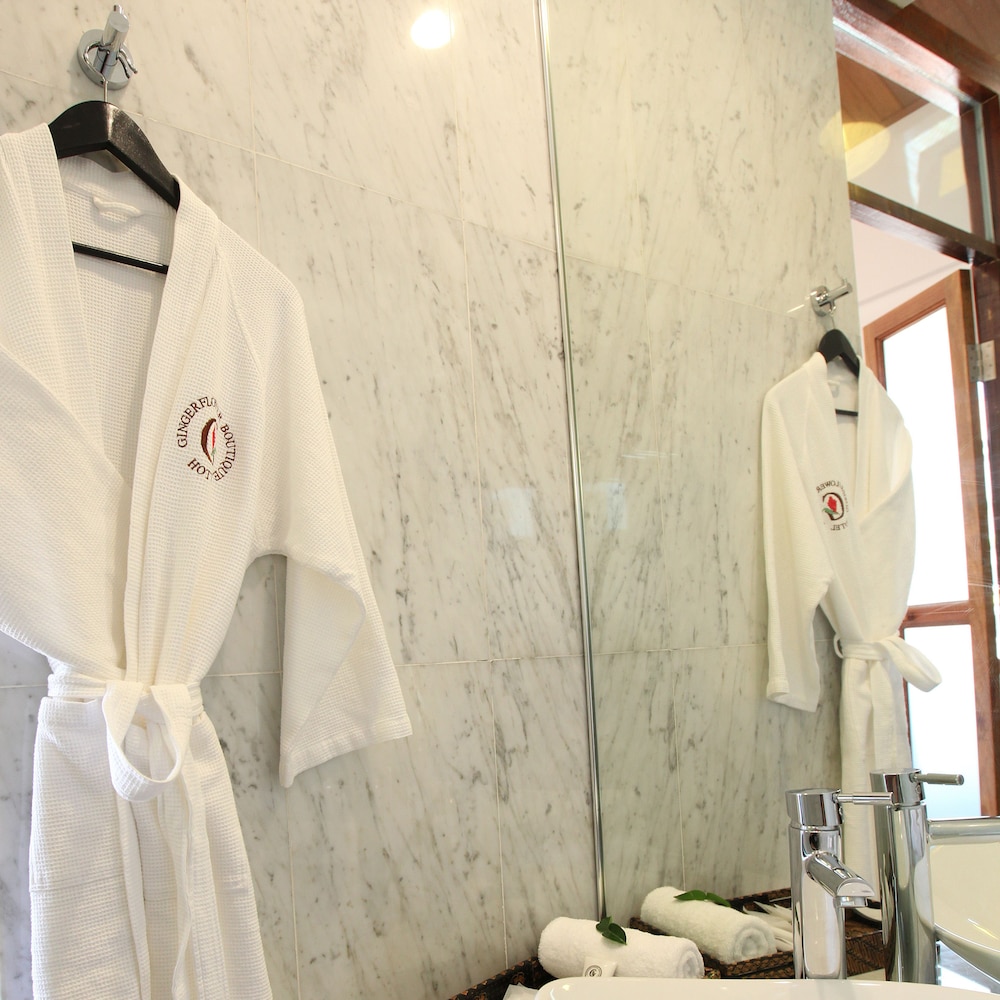 Gingerflower Boutique Hotel 50/50