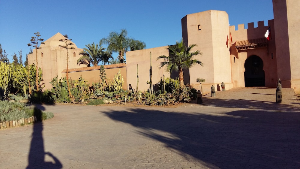 Palais Claudio Bravo 45/47