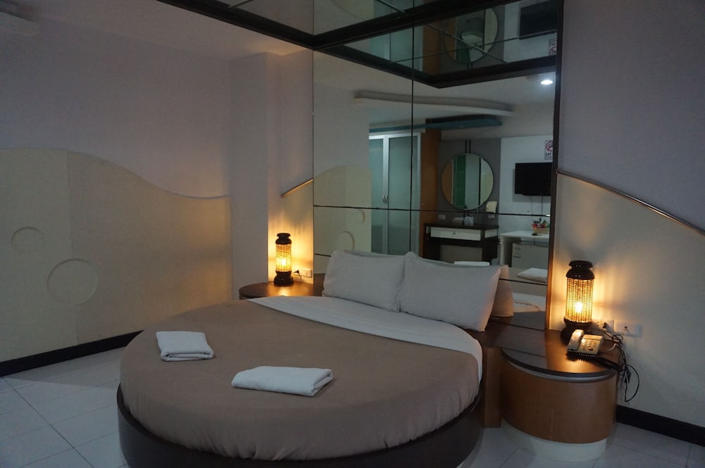 The Great Hotel Hatyai 9/23