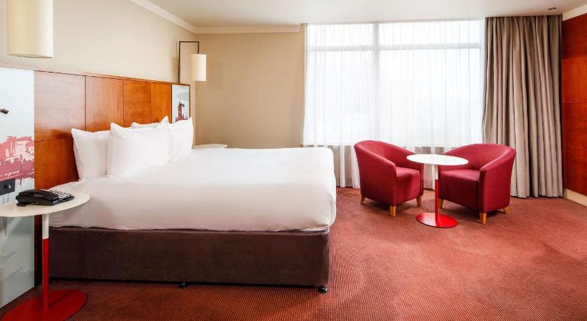 The Luxury Central Cardiff Signature Hotel By Belvilla 9/48