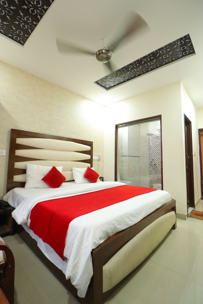 Hotel Eurasia Mohali Airport 10/18