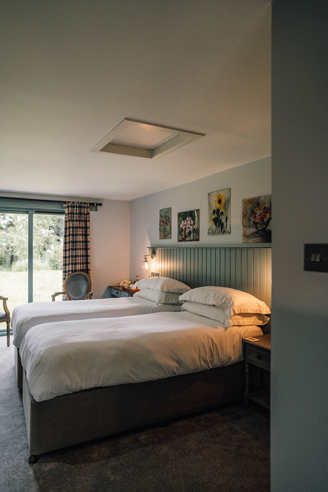 River, Superior, House, Twin Beds