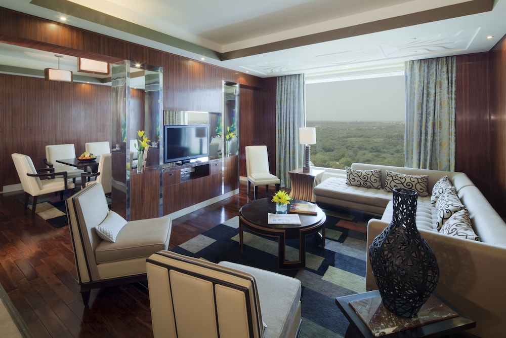 Crowne Plaza New Delhi Okhla 46/66