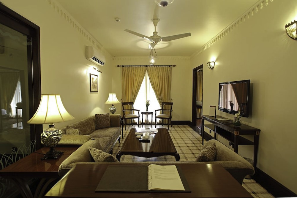 Heritage Luxury Suites - The Moor 39/65