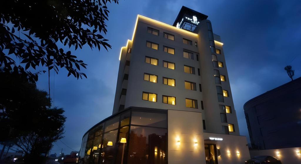 Top Cloud Hotel Gunsan 2/35