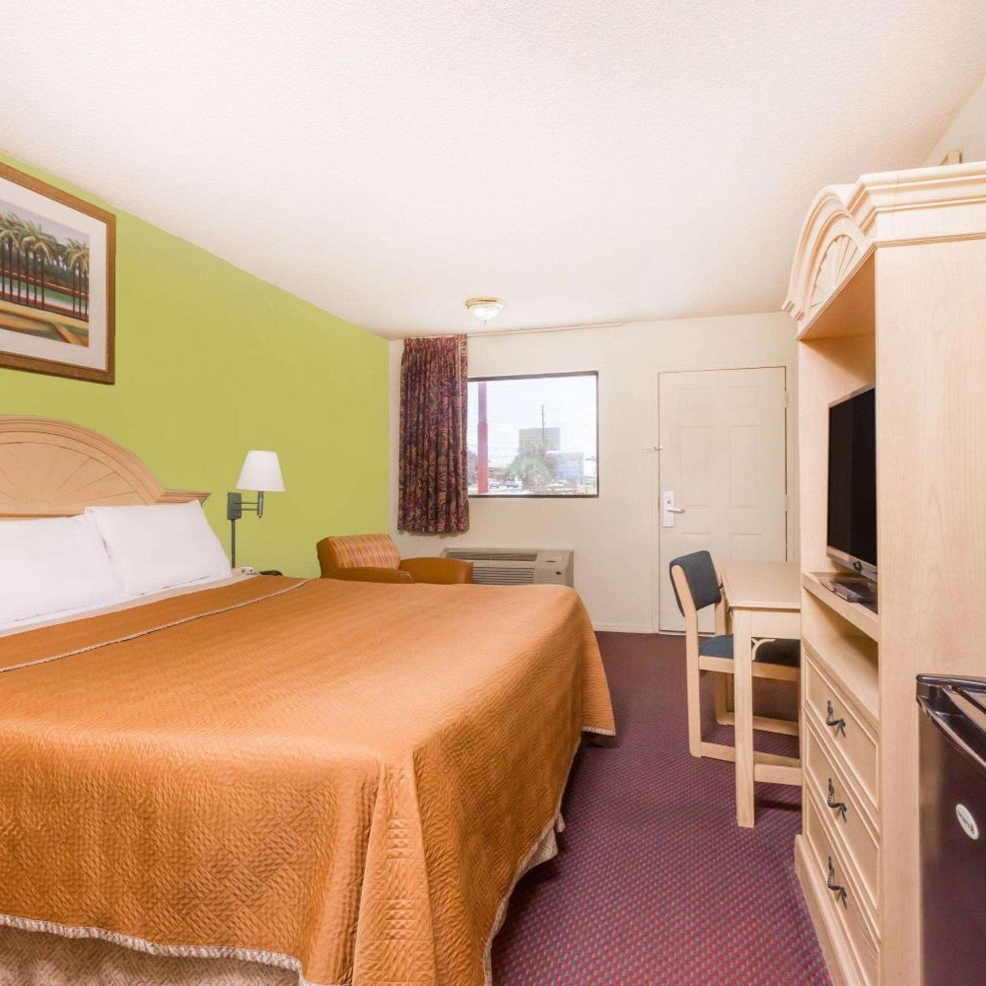 Travelodge by Wyndham Cordele 15/24