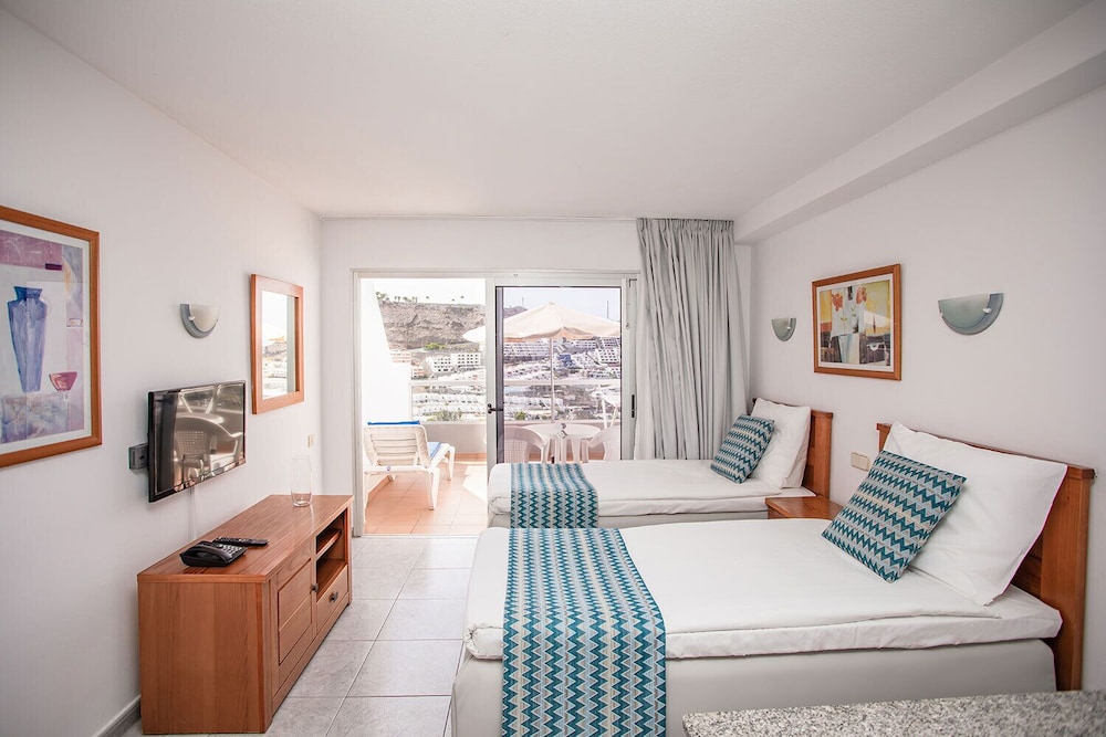 Servatur Montebello Apartments 29/73