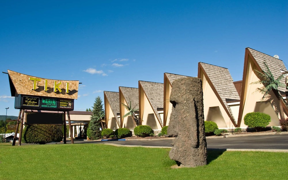 Tiki Resort 65/69