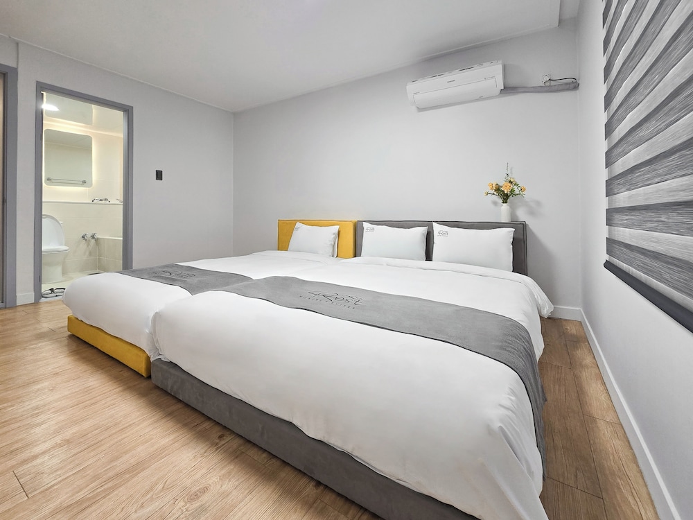 Kids Family, 1 King and 1 Single Beds