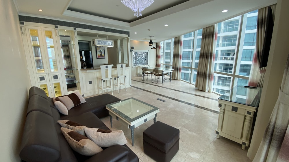 Balcony Seaview Nha Trang Centre 36/61