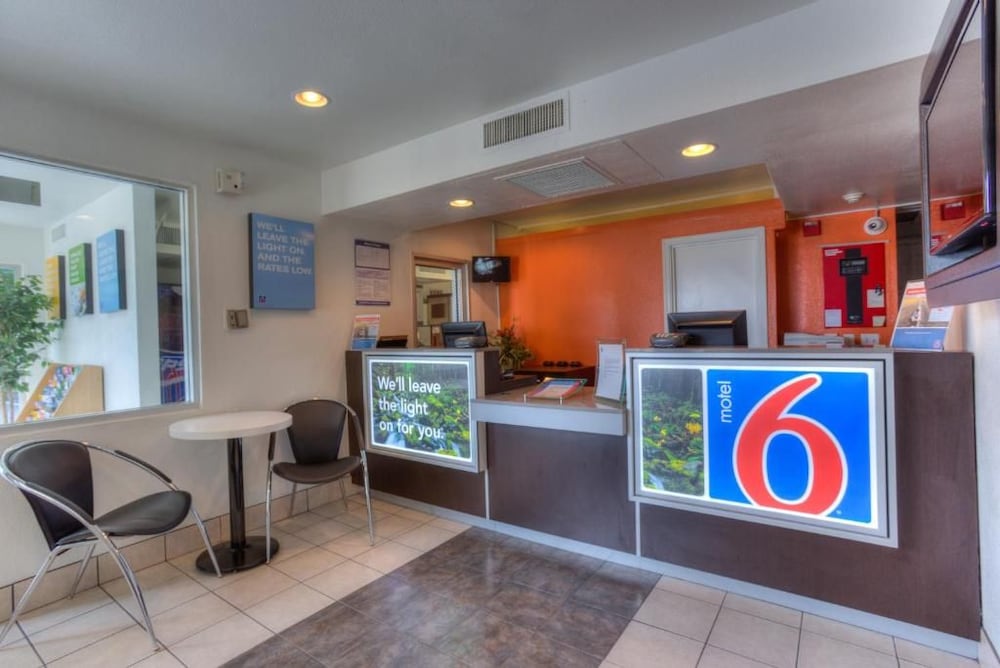 Motel6 Troutdale, OR - Portland East 21/59