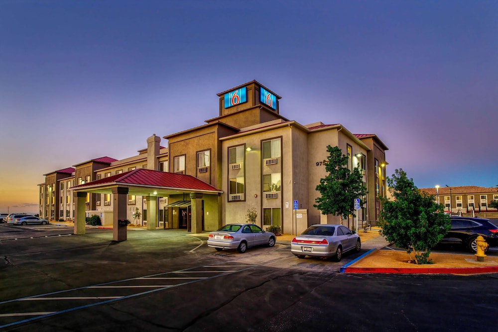 Motel6 Hesperia, CA - West Main Street - I-15 47/60
