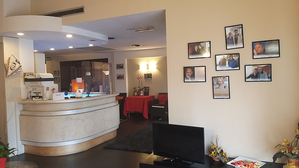 Hotel Cavalieri Del Tau 3/50