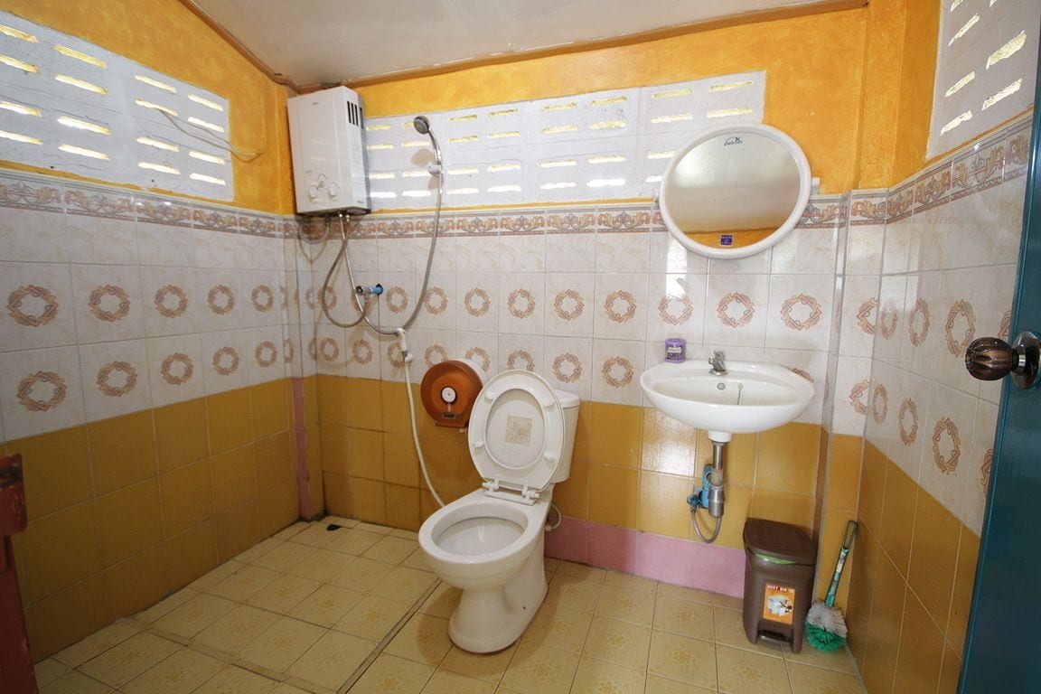 بنغل بسرير مزدوج