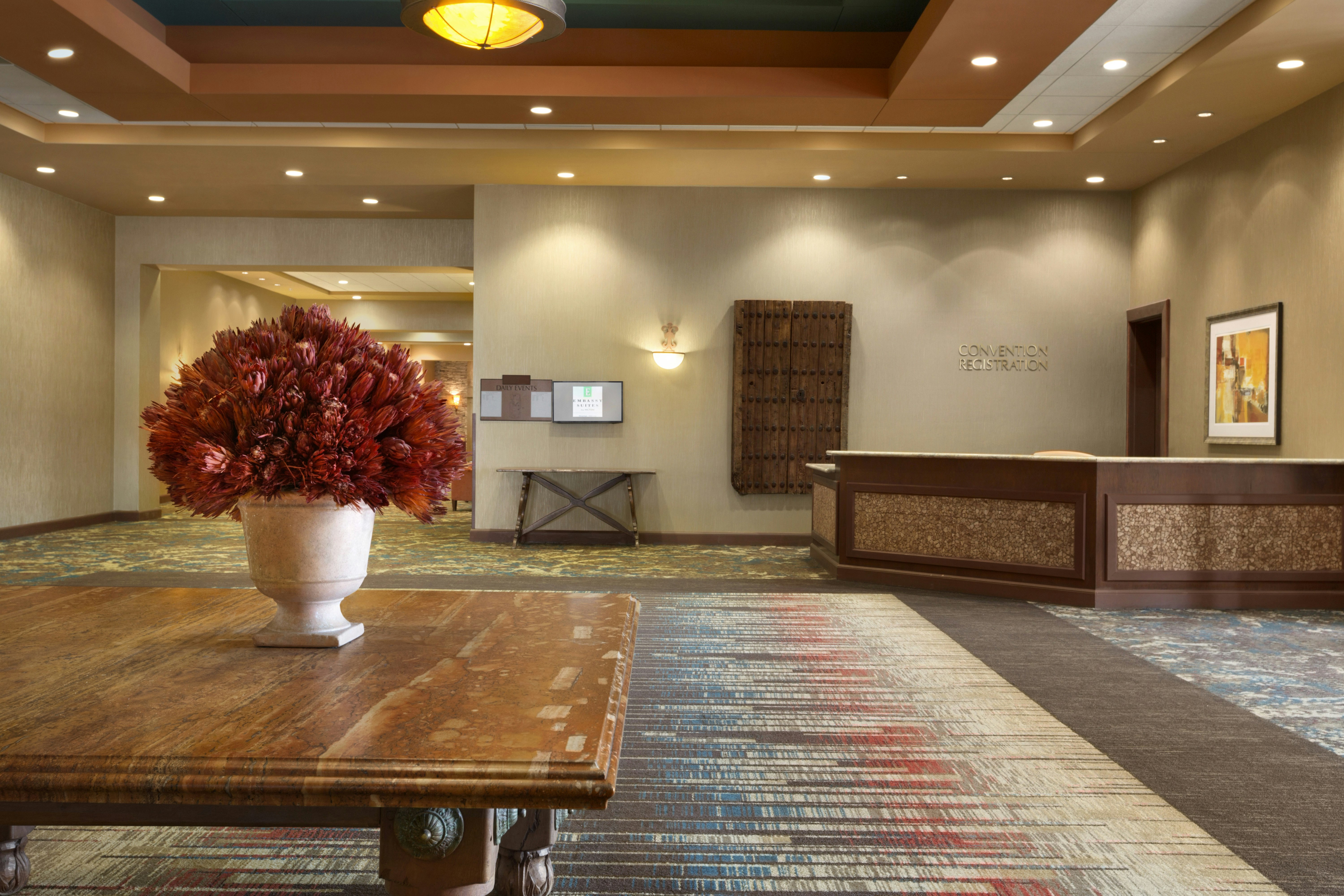 Lobby at Embassy Suites by Hilton Albuquerque, ALBUQUERQUE - NM
