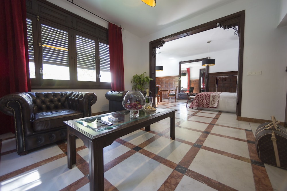 Gala Plácida Suites 1923 22/33