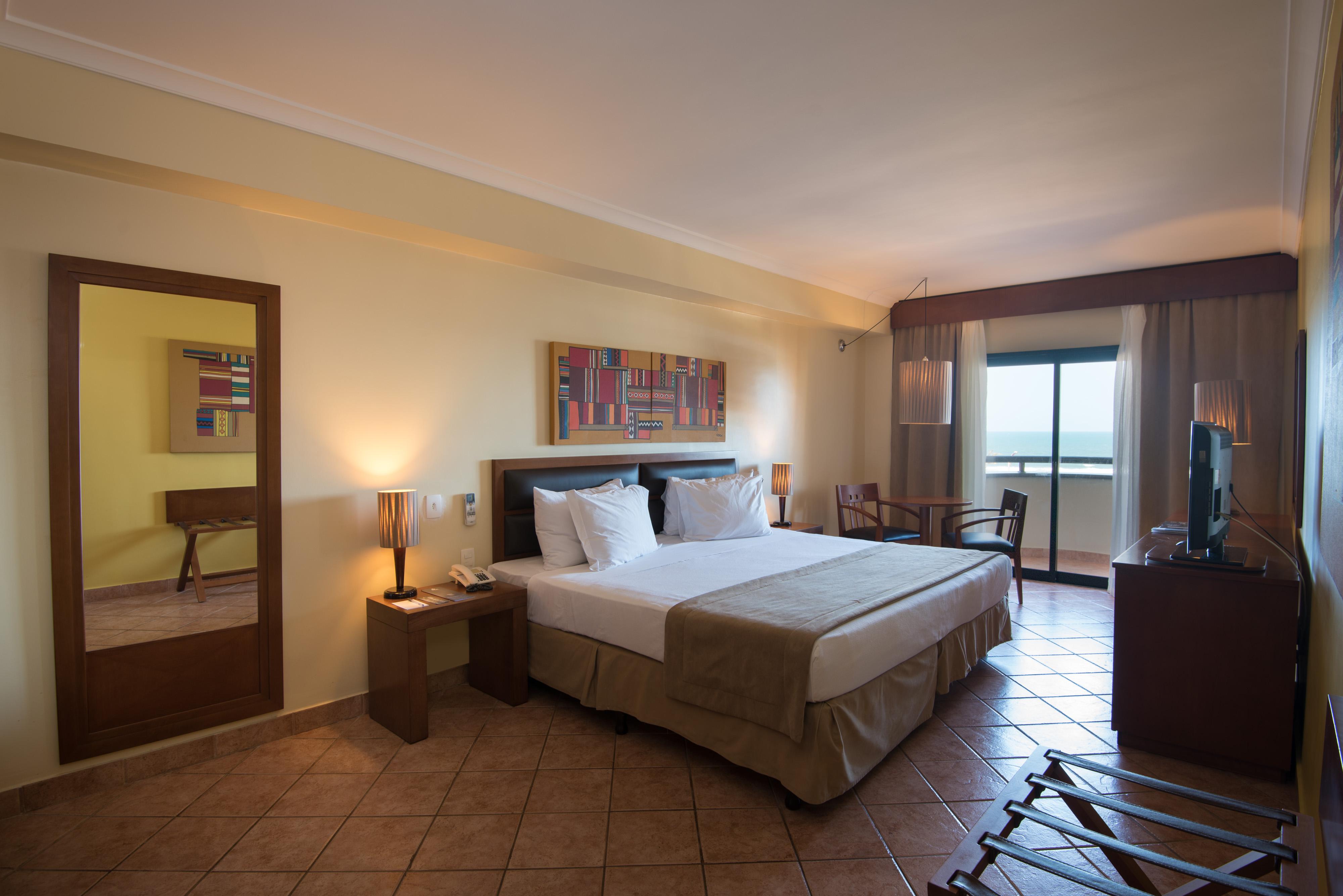 Room, Lateral Side Sea View