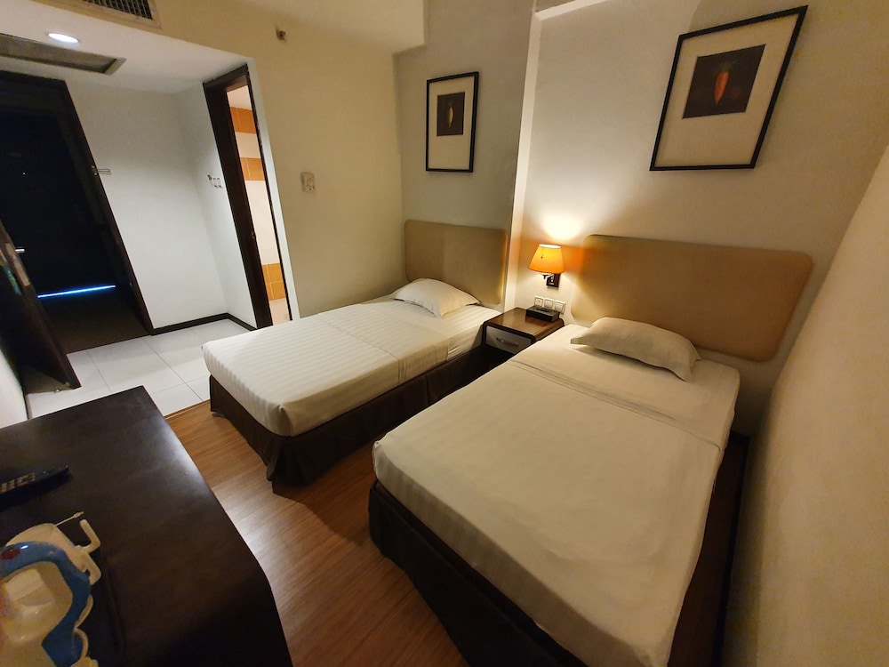 STANDARD, DOUBLE OR TWIN BED