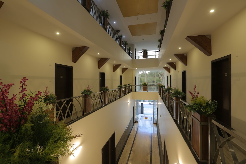 Hotel Sardar 15/20