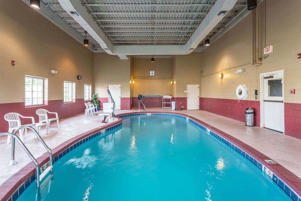 Comfort Inn Decatur Priceville 1/49