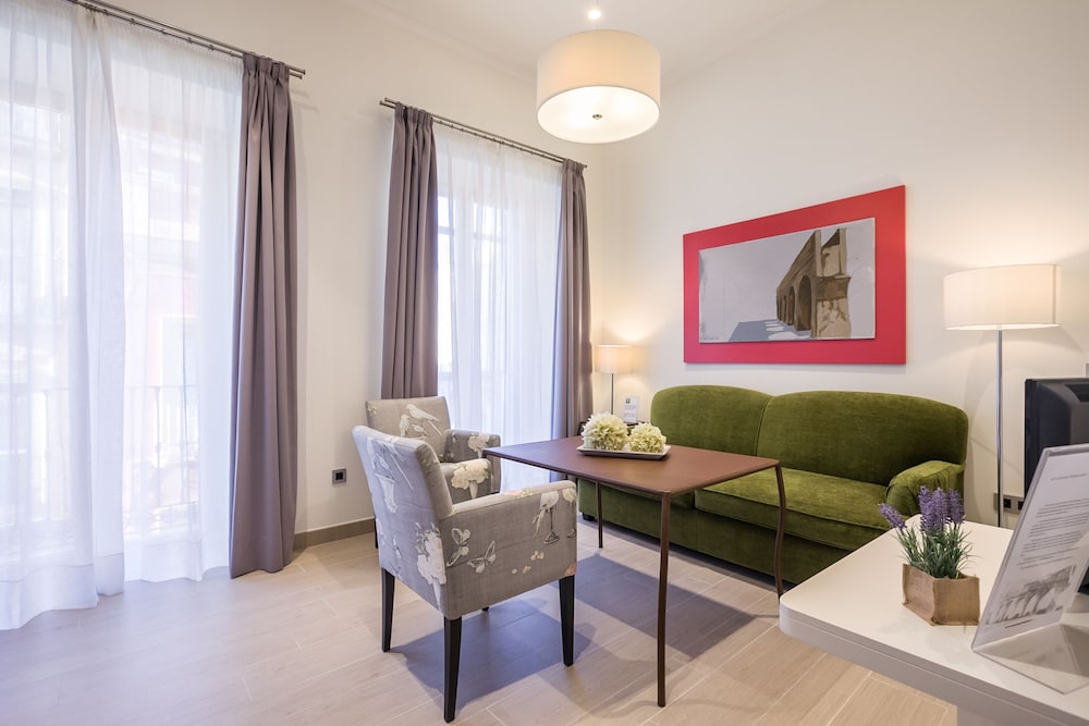 Welldone Cathedral Suites 25/50