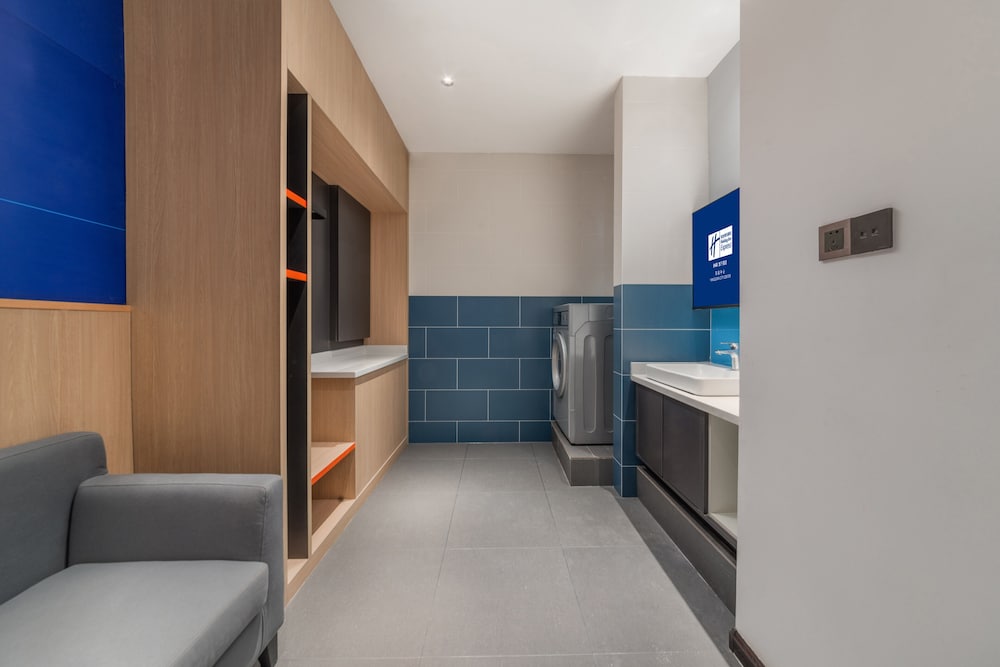 Holiday Inn Express Yangquan City Center 27/53