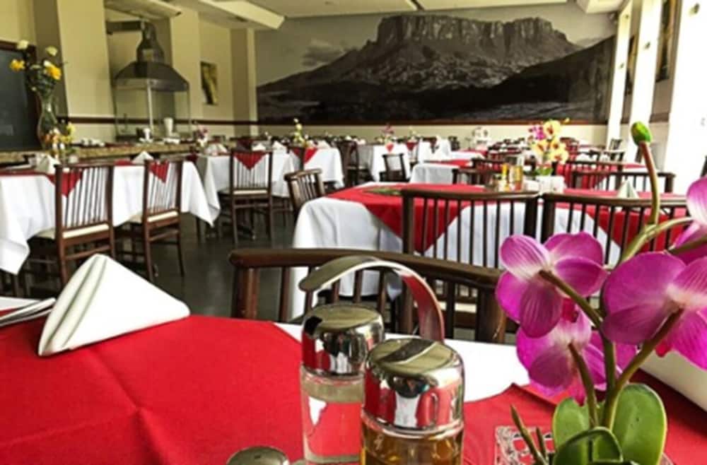 AIPANA PLAZA HOTEL 23/34