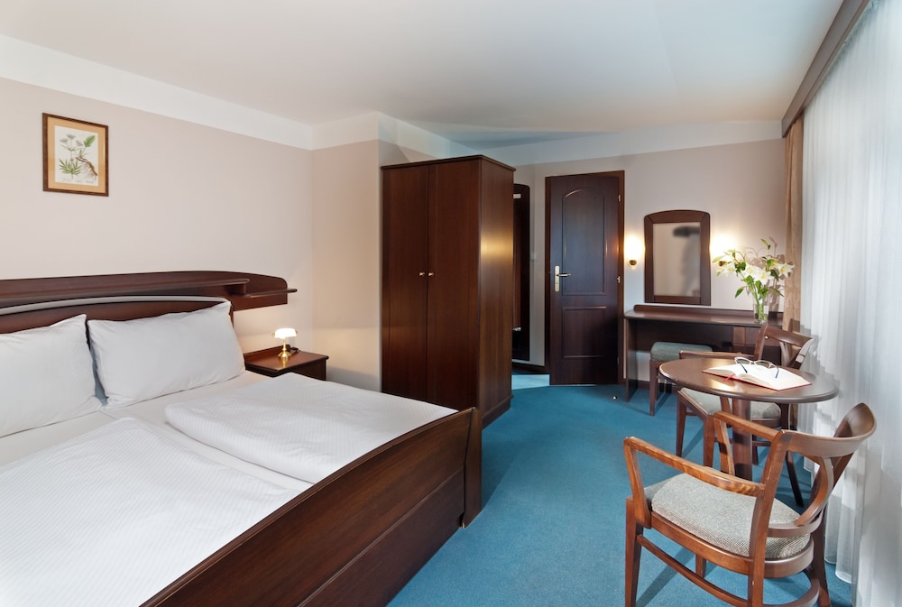 Hotel Zatisi 9/50