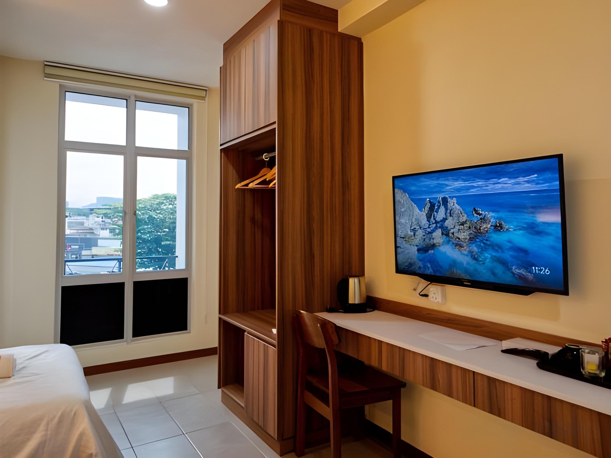 Weiss Hotels Kepong Baru 25/35