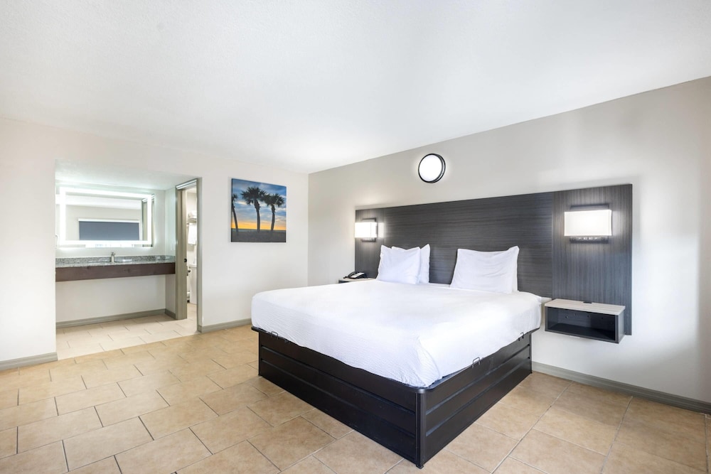 Travelodge by Wyndham Venice 21/46