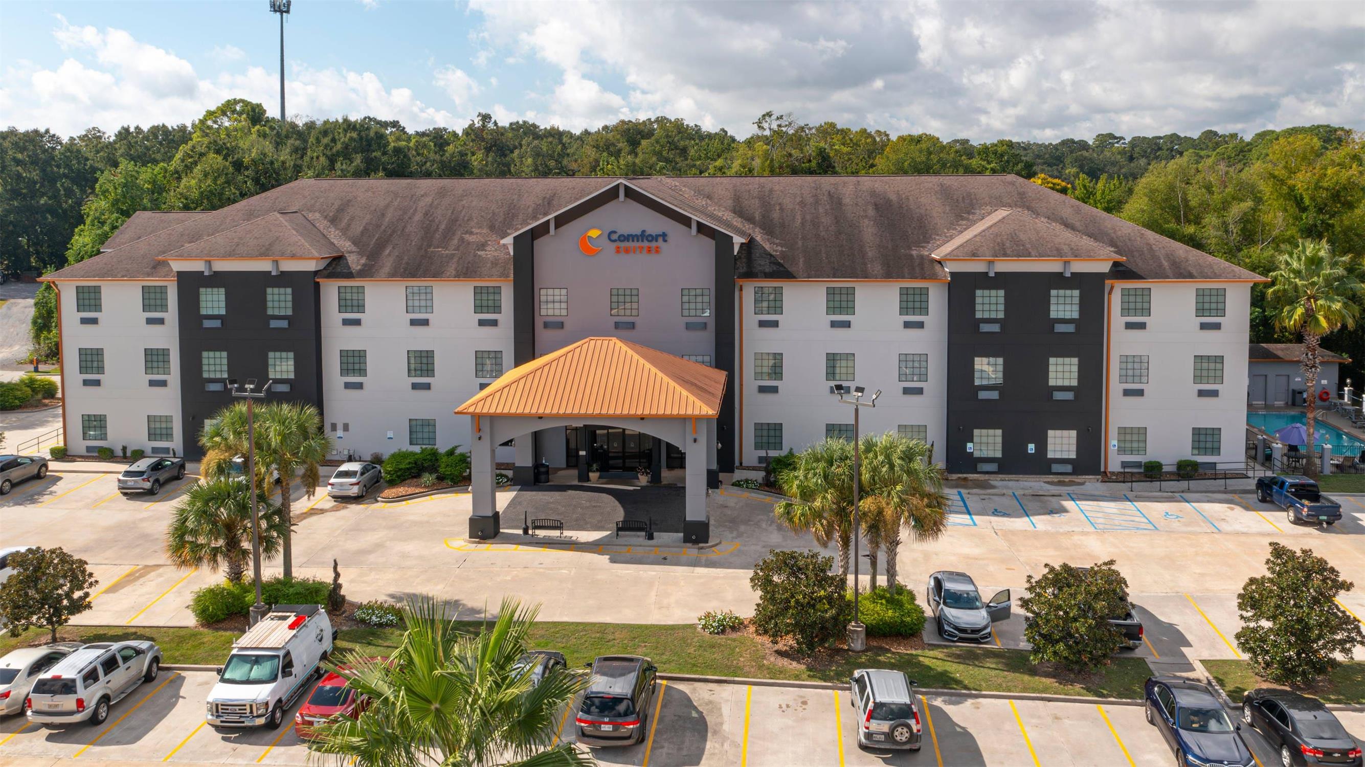 Comfort Suites Oil Center 9/60