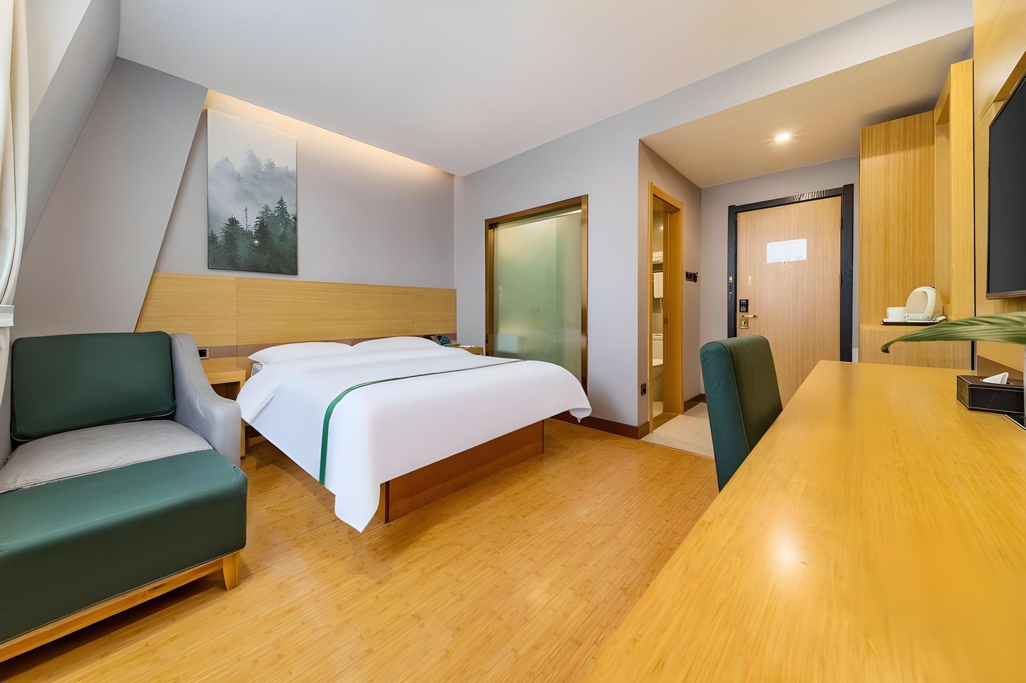 Business, King Bed, Queen Bed