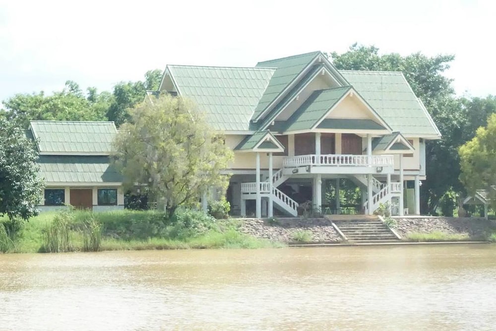 Rai Fhun Pen Jing Resort 3/31