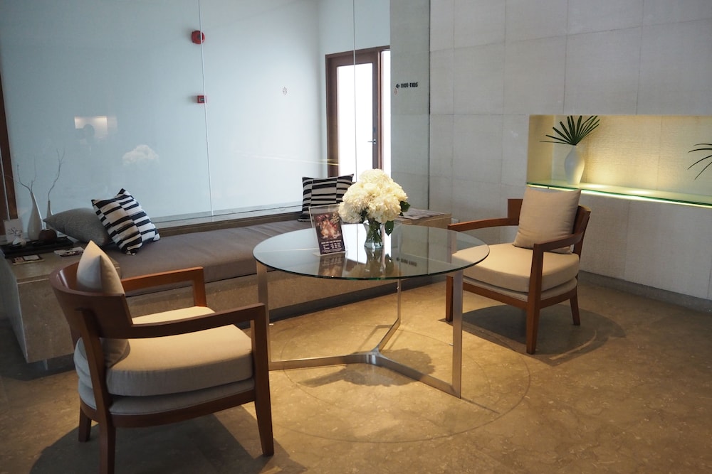 Woodlands Suites Serviced Residences 29/50