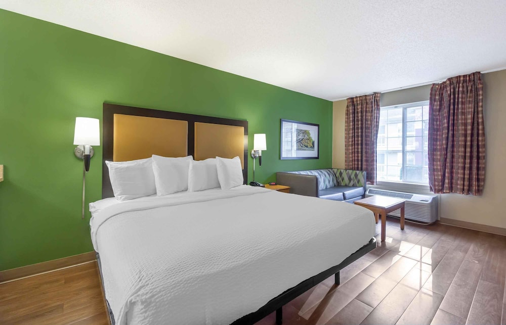 Extended Stay America Seattle-Bellevue-Factoria 35/54