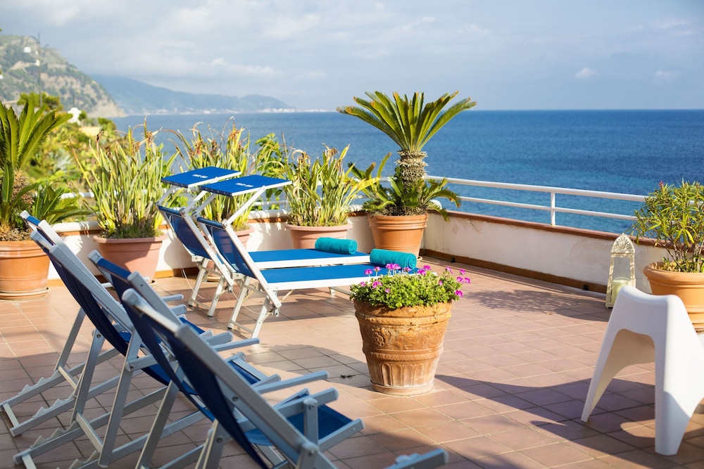 HOTEL IL CEFALO 39/50