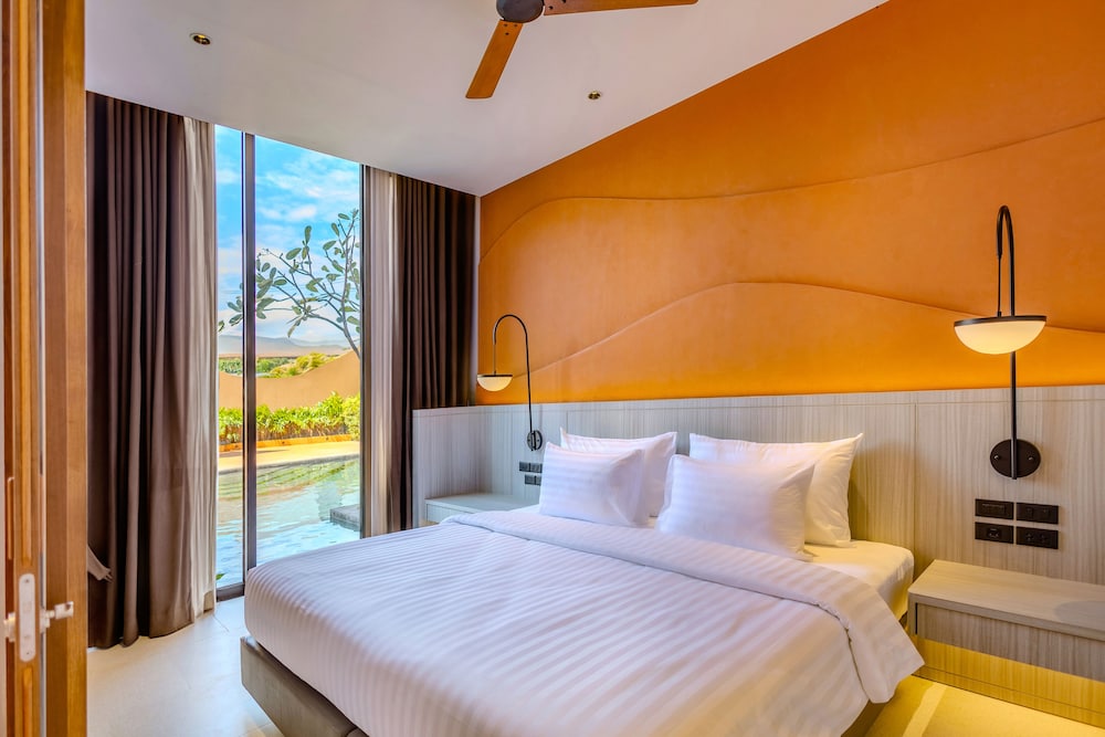 2 BEDROOMS, DUPLEX, POOL, SUITE, POOL ACCESS