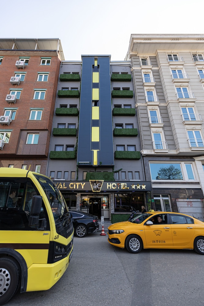 Loyal City Hotel 50/63