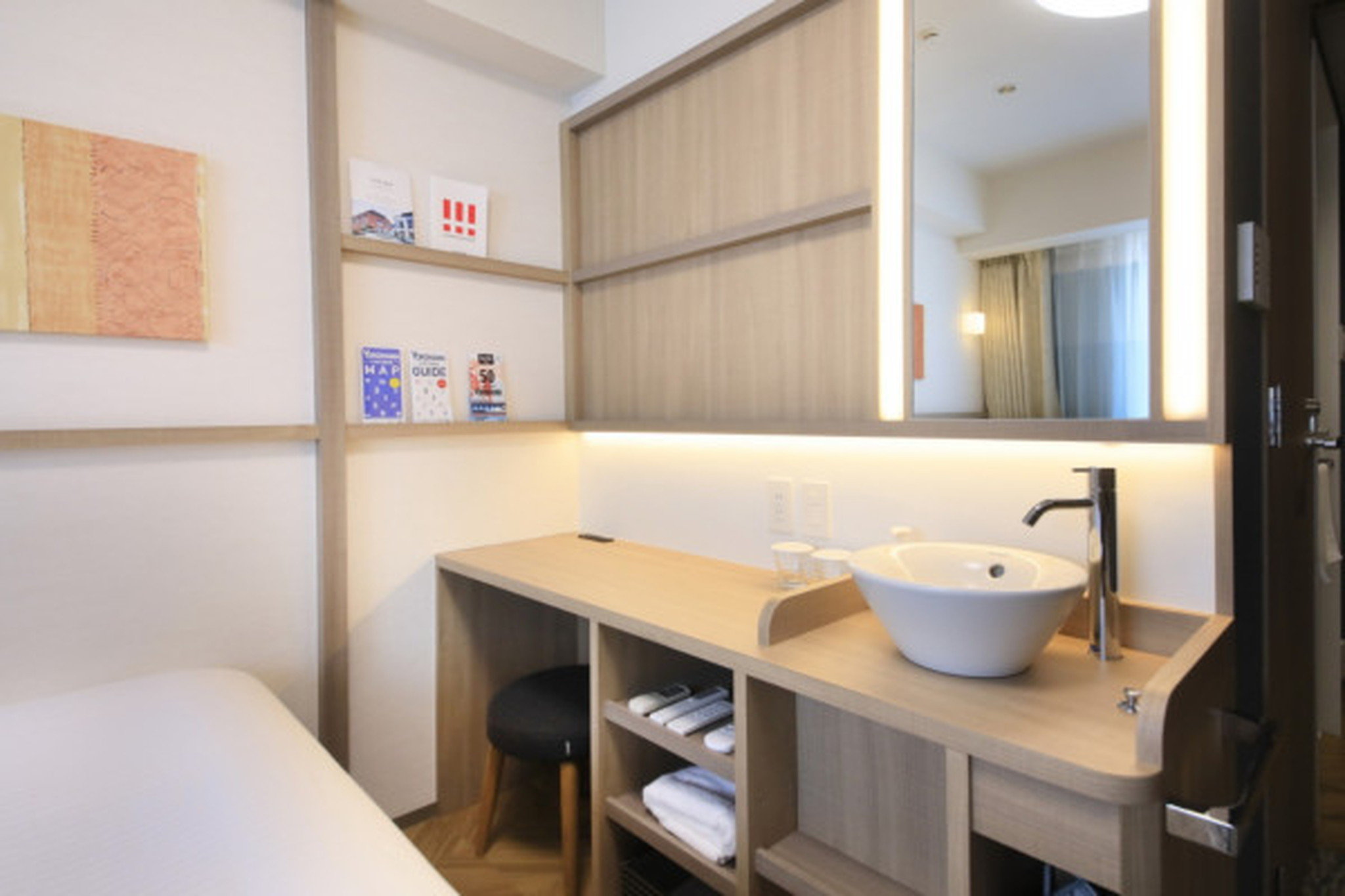 Richmond Hotel Yokohama Bashamichi 42/43