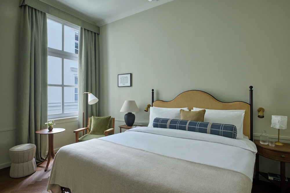 SUPERIOR, DOUBLE BED