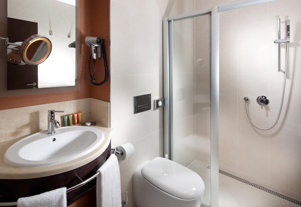 The Hotel Fitzgerald 75/78