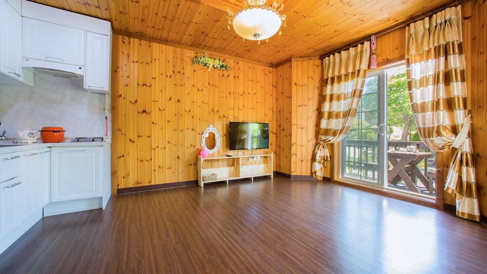 Muju Cherish Pension 10/50