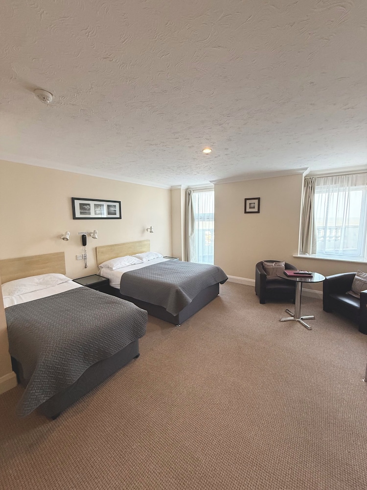 Eastbourne Riviera Hotel 25/64