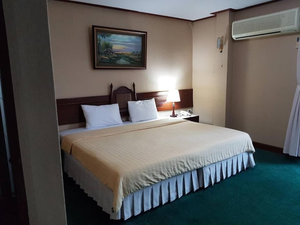 Baan Busarin Hotel 13/46