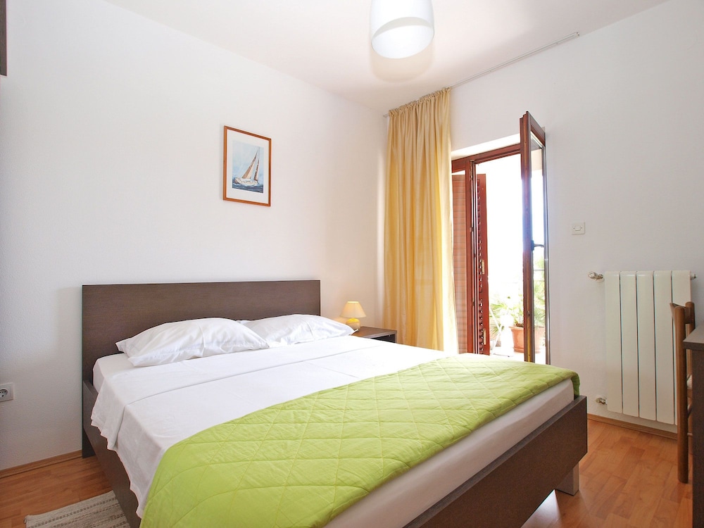 Apartments Ivica 1452 9/37