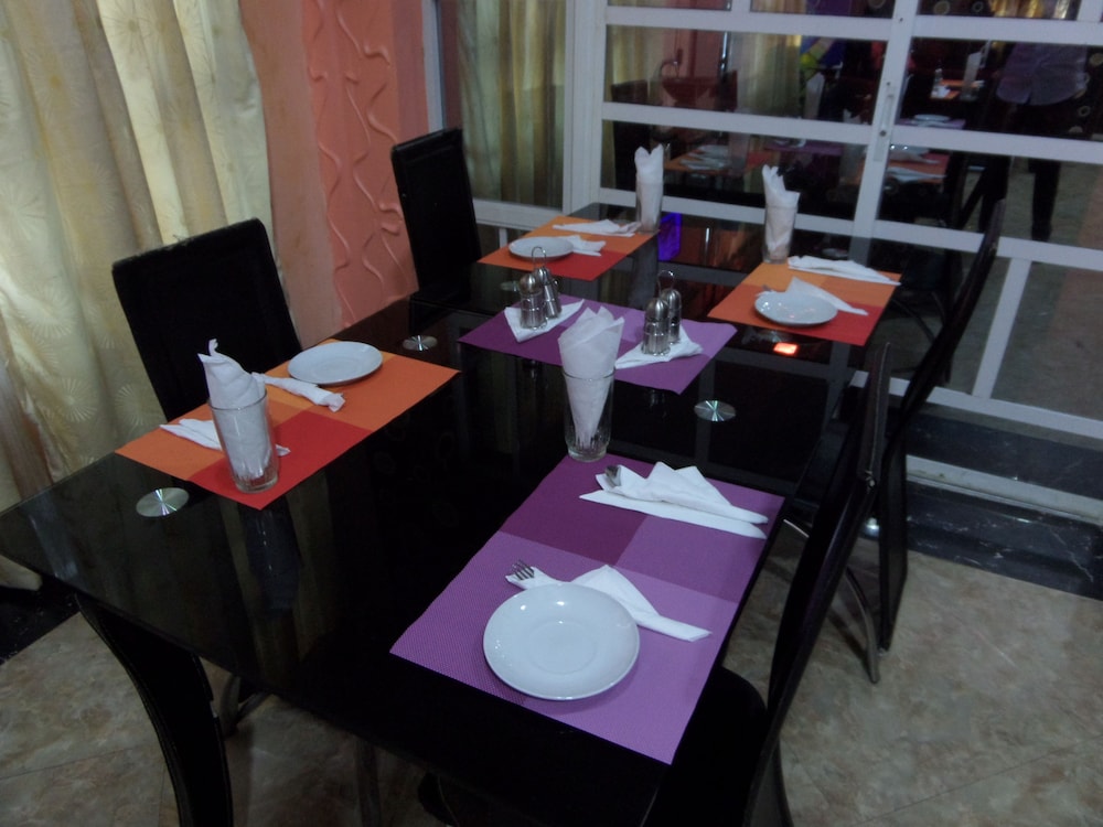 Alheri Suites 14/20