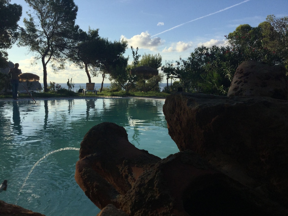 Hostal Cala Boix 25/35