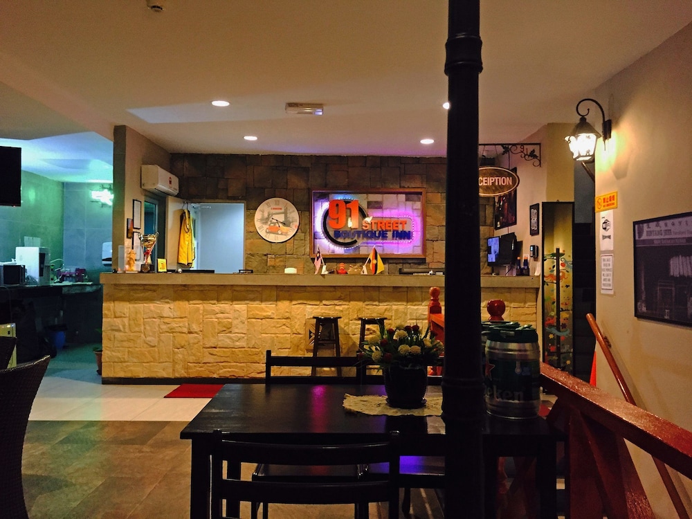 91 Street Boutique Inn 6/45